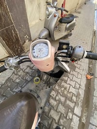 دراجه للبيع حلوه نضيفه بوليس سلف تجاري وكابريتر تجاري بيها سوط شوي  ال...