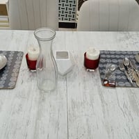 طاوله تتگبر • ٤ كراسي • شبه جديدة