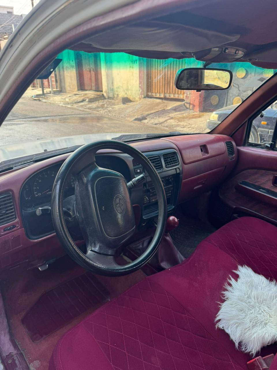 السلام وعليكم...
بيكم موديل 2000 داخل احمر دبل جكمجه مصبوغ نص حزام ابيعك احزام  بسمي تحويل بل الموصل تريد وكاله تريد تحويل رقم بصره انكليزي 

 باقي على استلام الوحلات سنويه 2031  السعر 82 بيها مجال مكان السياره موصل حي صدام رقم الموبايل ***********
