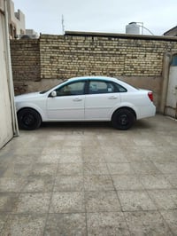 اوبترا • ٢٠١١ • كفالة