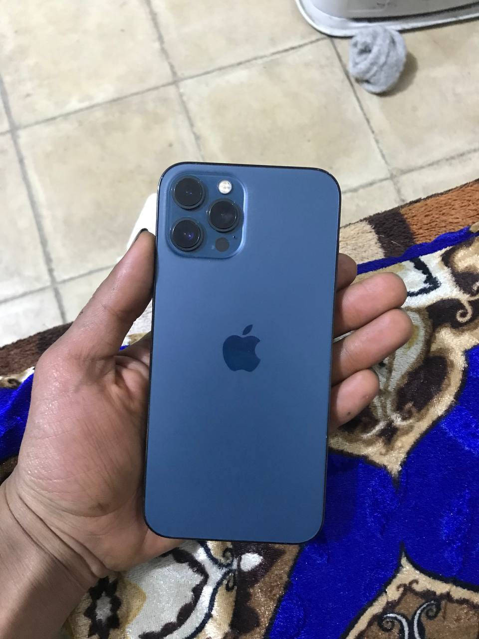 السلام عليكم ايفون 12برو ماكس مبدل شاشه نوعيه اصلياا لا تعليك ولا حماوه ذ 256 ب 86  جهاز نضافته موضحه بل صور مكاني الشعله السعر 350 وبي مجال ***********
