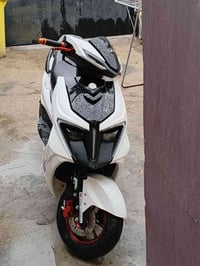 سكنز • مگطوم السلف • تشتغل هندر