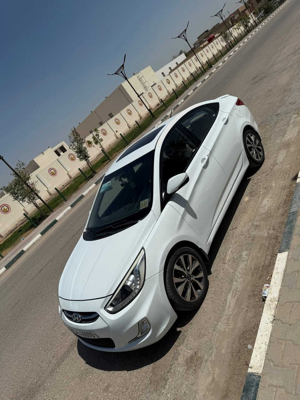 اكسنت 2016
دوش 1600 مجفت فول نشاط
مكفولة من كلشي فقط شبر مرشوش بالباب عكس السايق أثر شخطة 
سنوية 2030 رقم انكليزي 
ماشية 220 الف حقيقي 
سيارة دخول المؤسسة 
بأسمي مشروع وطني تداور بكل محافظات 
هزة وملصق بشهر 1/ 2025 
جاهزة من كلشي شاشة كامرة خلفية وتبريد ثلج ❄️ خمسة ويل كب بلادي 
ذرة دوانز او مشكلة ماكو حدادية معمرة ادامة كاملة.
سيارة جاهزة ماعدة طخات ورصعات مال شوارعنه.
بيع او مراوس بأحسن منها
السعر 115


**إذا كنت صاحب هذا الإعلان وتريد حذفه لأي سبب، رجاءا أرسل رسالة إلى الدعم الفني**