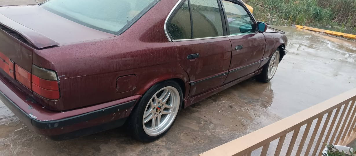 سلام عليكم بي ام موديل 93حجم 520
رقم نكليزي بغداد سياره جاهزه من كير ومحرك تخم تاير حداديه مكان سياره بغداد قرب مرور الحسينية 
سياره بلاش سعر /35/وبيه مجال حك جيه 
***********
