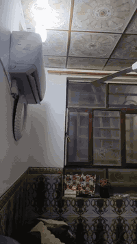 السلام عليكم
دار 50 للايجار ملحق الأطباء بناء جديد كلش
سعر الايجار 300 
للاستفسار ***********
