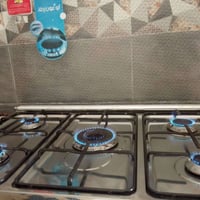 طباخ غاز • مستعمل شهرين • بيع مستعجل