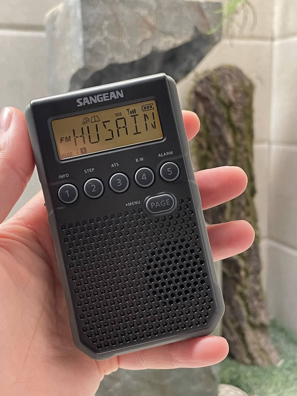 راديو جيبي من شركة سانجين DT 800C
موجة FM AM 
شاشة رقمية غنية بالمعلومات
تقنية RDS
تحكم ب BAND WITH لموجة AM و FM
والكثير من المواصفات
جديد كامل الملحقات

للطلب مراسلة الصفحة
متوفر توصيل


**إذا كنت صاحب هذا الإعلان وتريد حذفه لأي سبب، رجاءا أرسل رسالة إلى الدعم الفني**