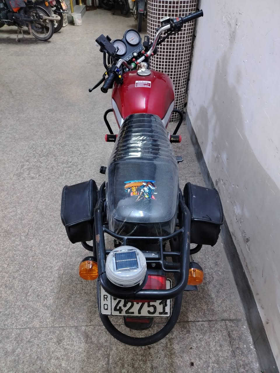 السلام عليكم ورحمة الله أعيد
النشر موديل 23 طالع بل 25 الشهر 6 دراجه جديده احل من الصوره رقم كربلاء المقدسة بسمي سعره 2400 بيه مجال قليل المحرك 200 رقم ***********
