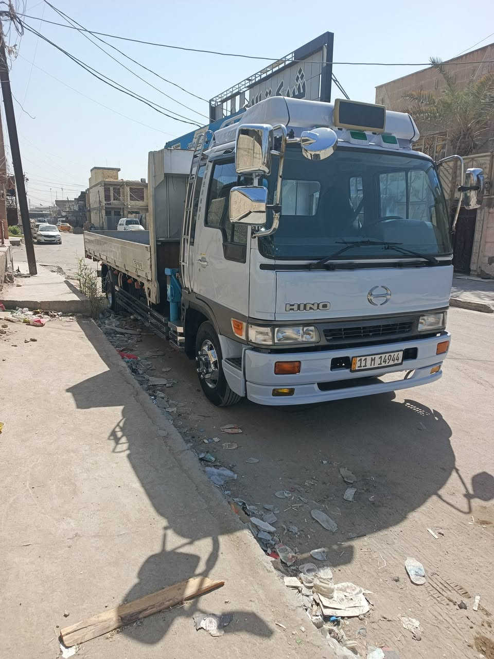 سياره هينو للبيع موديل 1995مكينه 80عادي كرين بسلاتين    ***********
