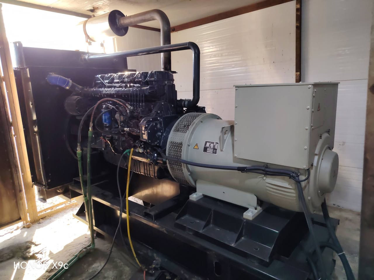 السلام عليكم مولدة سكانية 124بومه لا تبخير ولا تنقيص ٣٥٠ كيفي واحد عل واحد ابلاديه شرط ممفتوحه راديتر حجم كبير 850 900مرتاحه سكانية حجم كبير ٤٠٠   6سلندر تشغيل ذات اتو مولده حاطيها عل احتياط ممشتغله اهواي سعر خاص اذا استفسار عن المولده ***********متواجد واتساب و الاتصال
