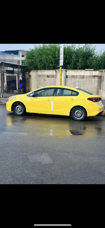 سلام عليكم
فورتي ١٧ 
حدثها ٣قطع جاملغ الماميات ثنينهن وباب السايق 
سياره خير من الله 
بيه تلحيضات 
السعر ١٠٨بيه مجال 
الرقم ***********
