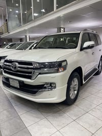 لاندكروز ٢٠١٦ • محرك ٨ • رقم البصرة