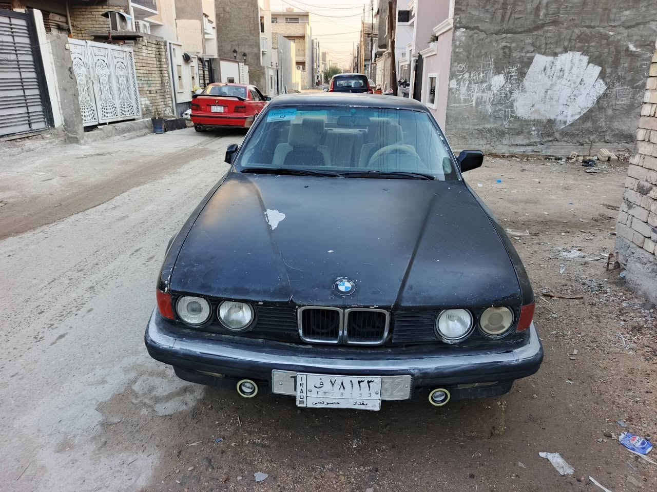 السلام عليكم بي إم 735رقم بغداد حائز ثالث وكاله أو بصمه منل شرعي محرك جديد، كير حاويه جديد تخم تاير جديد تبريد شغال كير أوتو جام كهرباء، موديل ١٩٨٨,سلايت شغال، سياره جاهزه السعر ٢٧,مكان السياره بغداد الدوره، ***********,
