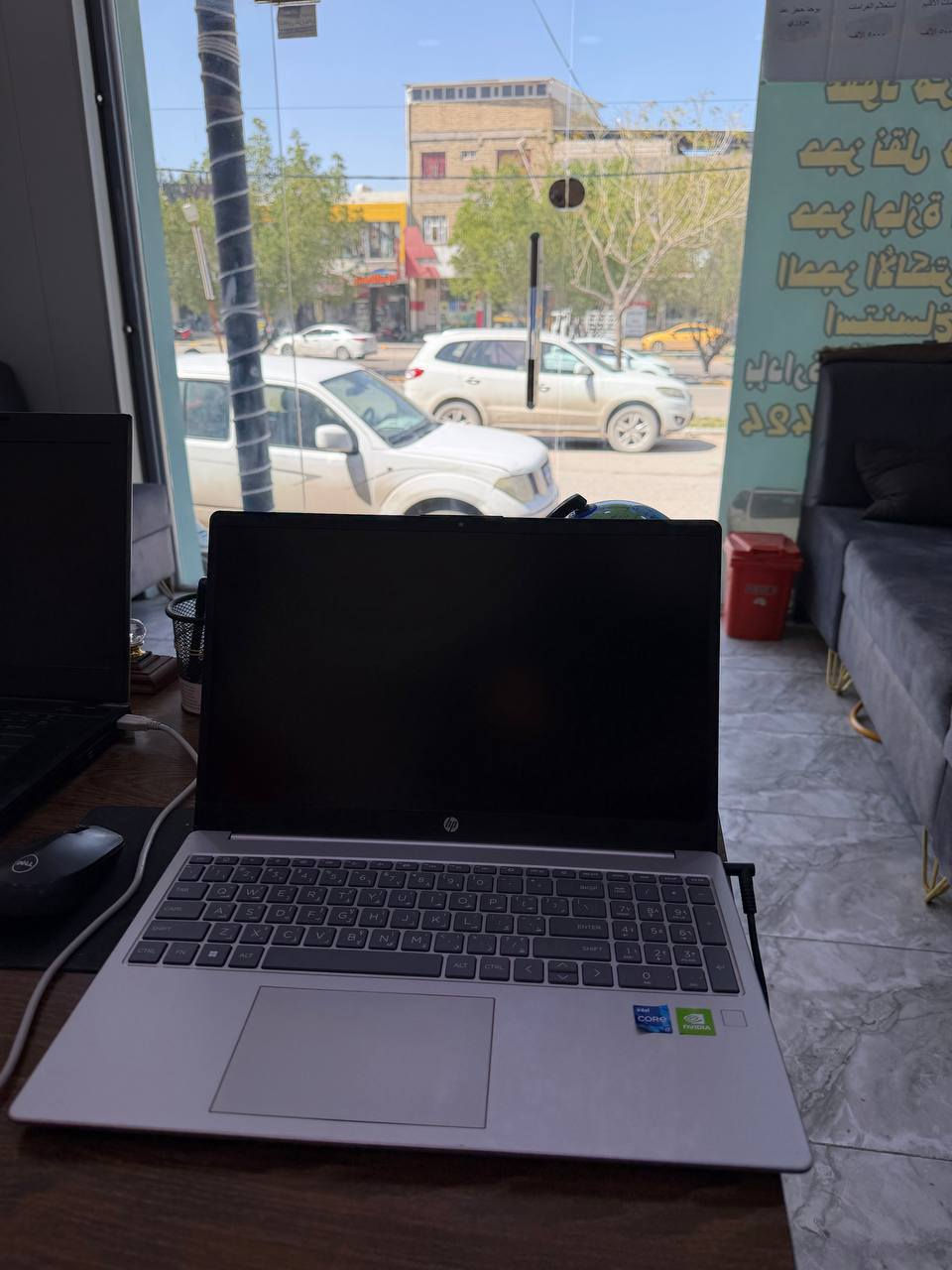 ⸻

 للبيع لابتوب حديث بمواصفات قوية جداً 

💻 المعالج: Intel Core i7 الجيل 13 (i7-1355U)
⚡ السرعة: 1.70GHz
🧠 الرام: 16GB
🎮 كرت الشاشة: 2GB
💾 التخزين: 1TB (حوالي 954GB)

✨ مناسب للطلاب، البرمجة، التصميم، والاستخدام اليومي الثقيل
✨ سريع جداً وأداء ممتاز بدون تعليق
✨ نظيف جداً وحالته ممتازة

💰 السعر: (مليون وميتين)
📍 الموقع: (النجف الاشرف)

📞 للتواصل: ***********
