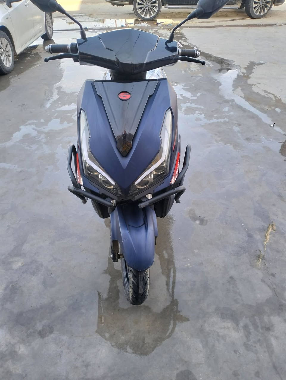 دراجة للبيع  العنوان بسماية
المواصفات  8باتري  20امبير 
السرعة 100
ملف المحرك 2500واط 
تمشيك بالشحنة الوحدة 85كيلو 
للااتصال ***********
الرقم الثاني ***********
السعر  1250.000وبيها مجال
