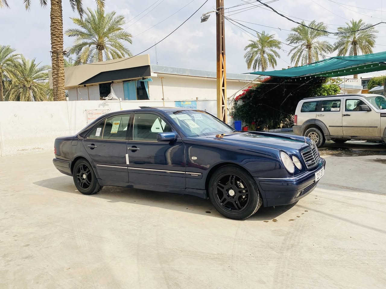 السلام وعليكم
ام عيون مديل ٩٦كفاله من الضربه صبغ جماليه  مكينه ٣٠٠ كير تبريد صدر تخم تاير  خير من الله 
غرفه جديده سلايت   السياره معمره تعمير مرتب حاهزه مابيه اي نقص وبسمنه تحويل ثاني يوم  السعر ٧٠ وبيه مجال قليل مكاني بغداد الستفسار ***********
