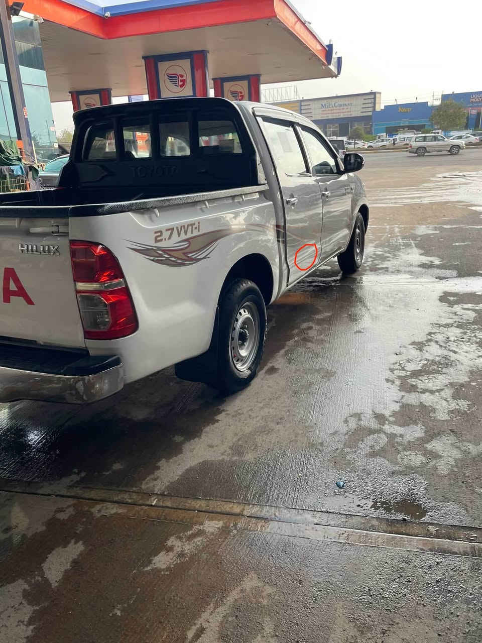 تۆیۆتا هایلۆكس ٢٠١١
كوێتی گێر تۆماتیك
شاسی ١٩ و زینۆن حراریە
لەوێنە جێی سبوغم دیاری كردیە یەك بست سبوغی هەیە
شبر صبغ باب ورا سكن واظحه ب صوره 
سعر ١٧٨ و مجال 
*********** أربيل, العراق
