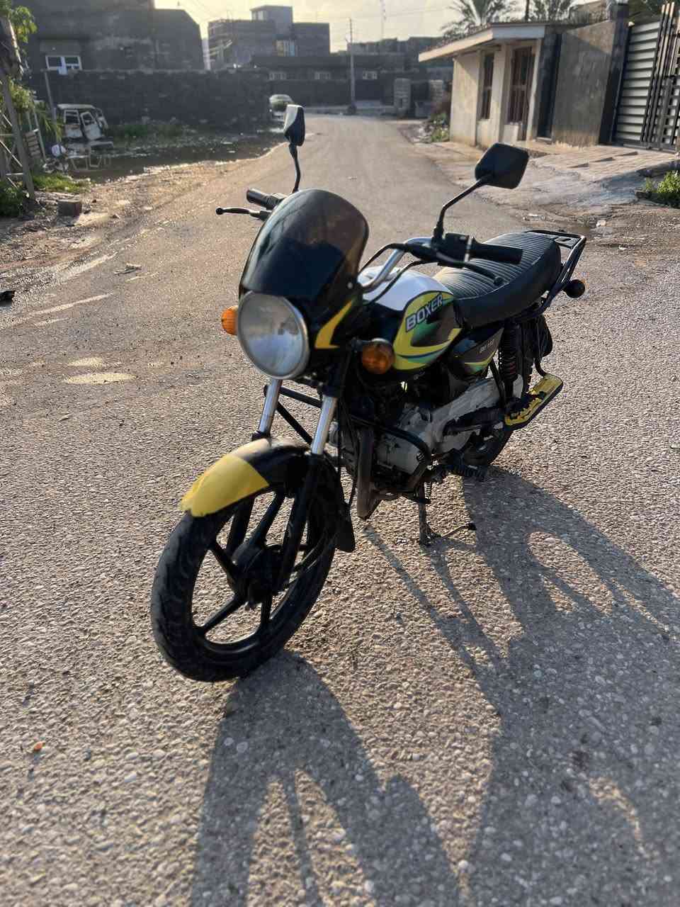 سلام عليكم دراجه بوكسر البيع موديل٢٠٢٠ واراق كامله دراجه كامله ما بيها أي نقص مكاني تقاطع القدس  الشراي يتصل عل رقم***********
