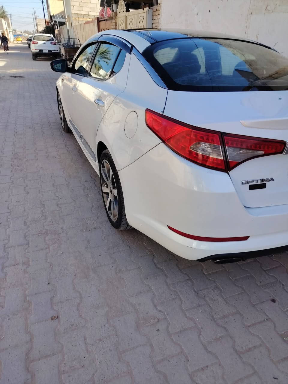 السلام عليكم.. اوبتما للبيع موديل ١٢ وارد امريكي مكينة ٢٠٠٠ تيربو فووول مواصفات ع الاخر رقم قادسية دولي السيارة جاهزة اخر حبة مال جناي كلة جديد بيه قطع صبغ بيه تكشير بالجنطة والسونار كدامك مكانه ديوانية السعر ٨٦ وبيه مجال الشراي يتصل ***********
