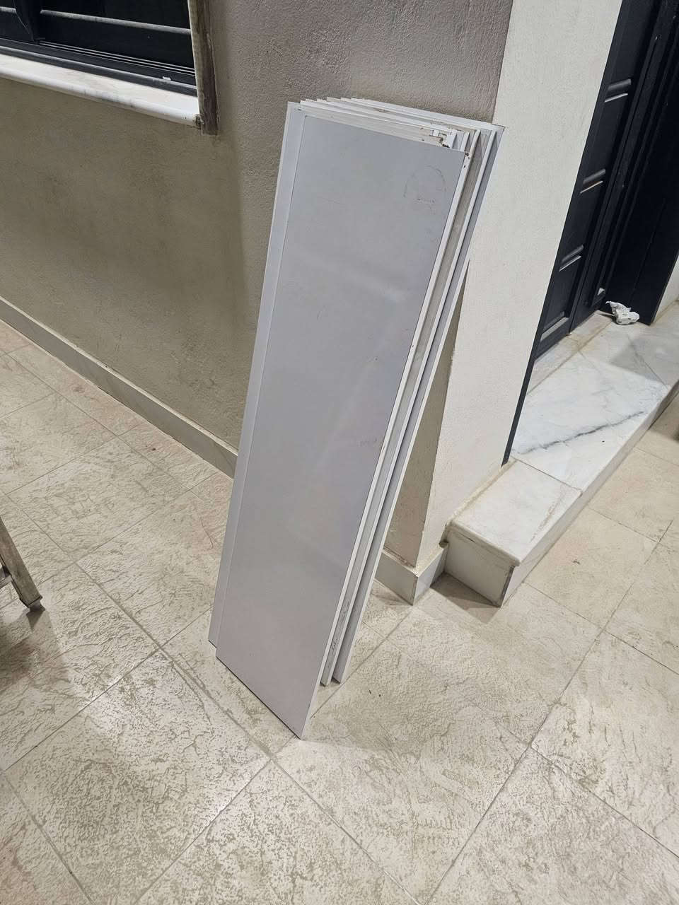 اغراض للبيع جديده مو مسعمله هواي 
الاسعار خاص 
***********
