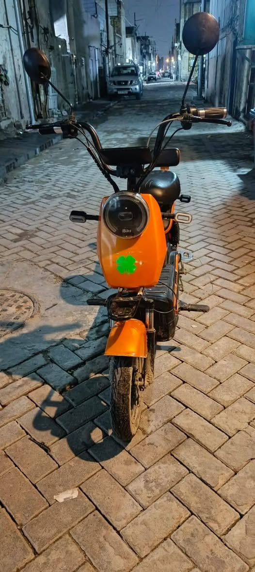 دراجة شحن نظيفة عوزهة بريكات فقط حجم20 السعر 165قفل قفل قفل   بطاريات نظيفة المكان مدينة الصدر واتساب ***********
