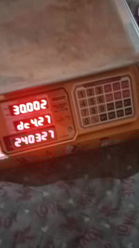 ميزان الكتروني • مستعمل شهر • مع الكرتون