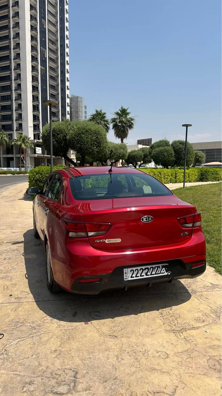 🚗 كيا ريو 2019 – اللون الأحمر للبيع- مرقم اربيل

سيارة كيا ريو موديل 2019 بحالة ممتازة جداً، سيارة مرتبة وخالية من العيوب. المسافة المقطوعة تقريباً 110 ألف كم، استخدام شخصي ونظيف.

المحرك اقتصادي وقوي (4 سلندر)، گير أوتوماتيك، صرفية وقود ممتازة، تايرات جديدة.

✅ تكييف ممتاز
✅ كاميرا خلفية
✅ محرك وگير أبشرط الفحص

حادث بسيط بمنطقة الجاملغ الخلفي للراكب حسب الصورة.
واتساب: *********** أربيل, العراق
