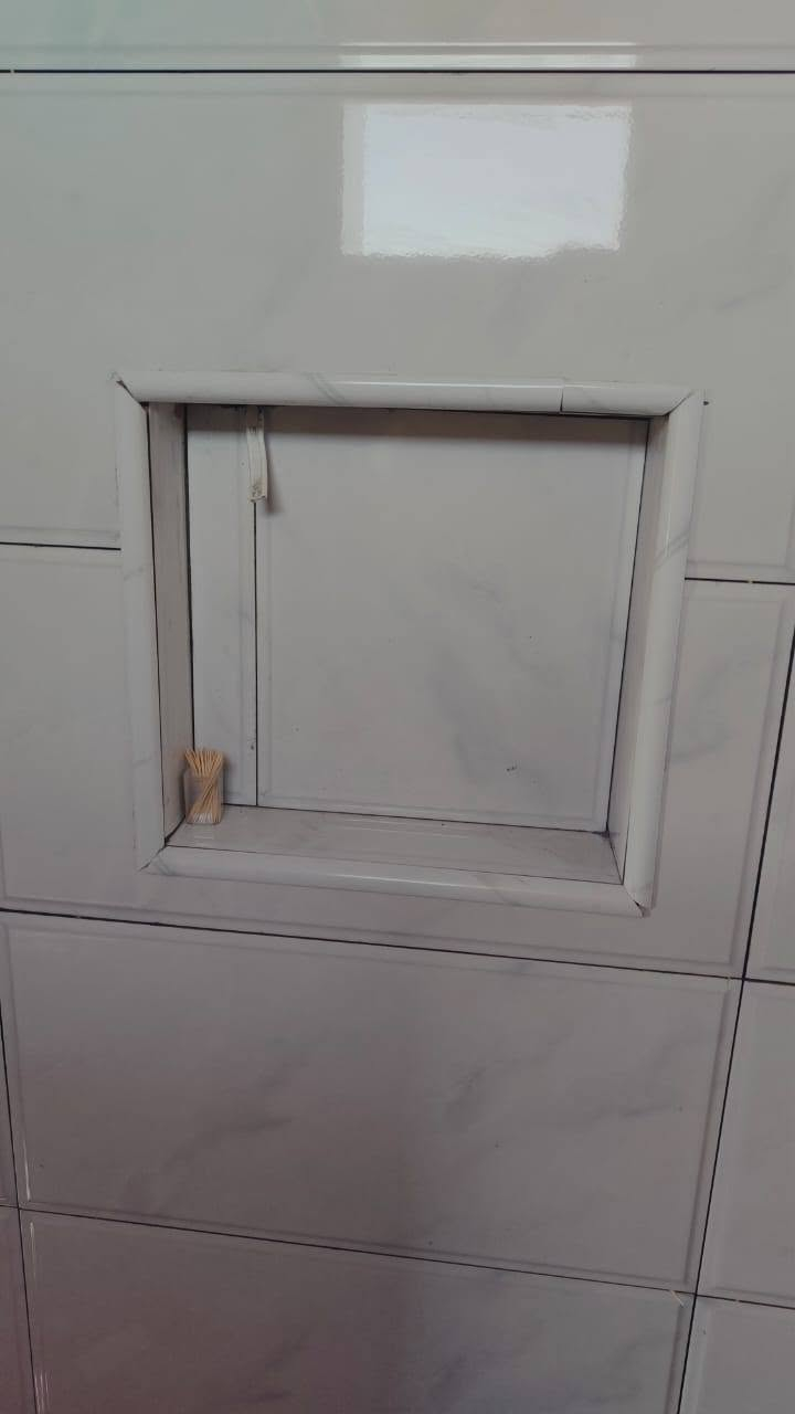 اسطه سيراميك+كاشي +بورسلين 
متفرغ حالين
سعر المتر ب3 شغل درجه اولى 
خاص مفتوح


**إذا كنت صاحب هذا الإعلان وتريد حذفه لأي سبب، رجاءا أرسل رسالة إلى الدعم الفني**