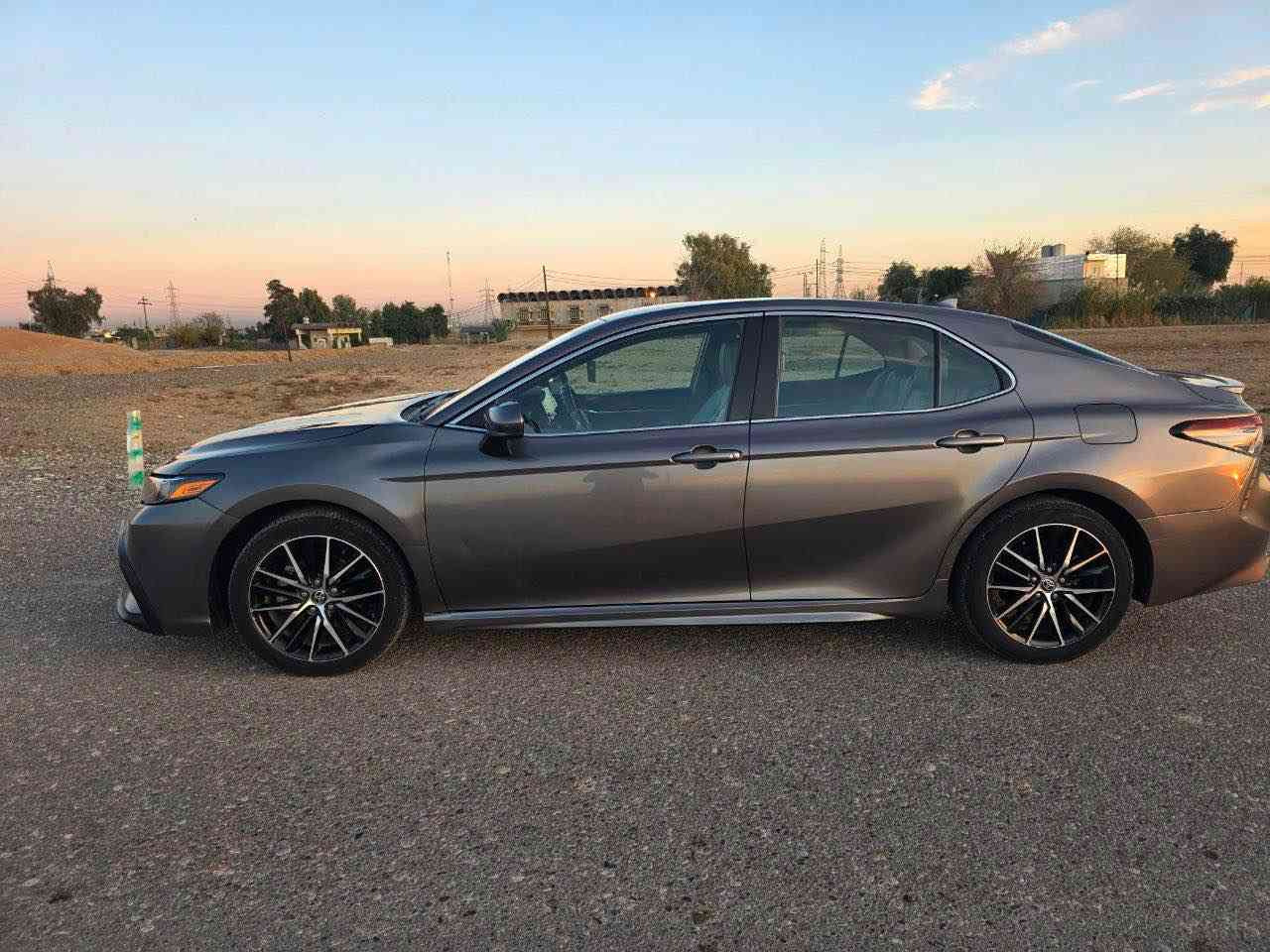 كامري 2021
ماشية 80الف ميل 
كلين تايتل مكفولة من كل شي 
مواصفات se 
سبورت 
تحكمات ستيرن 
شفتات 
ردارات
سيارة اخت الجديدة 
لون نفطي
رقم سليمانية جديد دولي
السعر 235 بي مجال بسيط

*********** للتواصل كركوك, العراق
