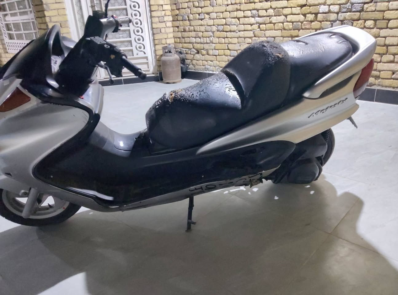 سلام عليكم
ماجستا دبل رون 250cc 
دراجه كامله علئ اخر حبايه من مكينه و كهربائيات نكره سلف بأي وقت و حماوه اقل نص ثابته بس شغل و توكل وين ما تريد 
مكان كوت داموك طشاش سعر 470 و بيها مجال 
***********
