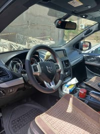 دوج كرفان موديل ١٩ رقم بغداد بسمي مكفوله حادثهه قبق صندوك فقط فات جيتي...