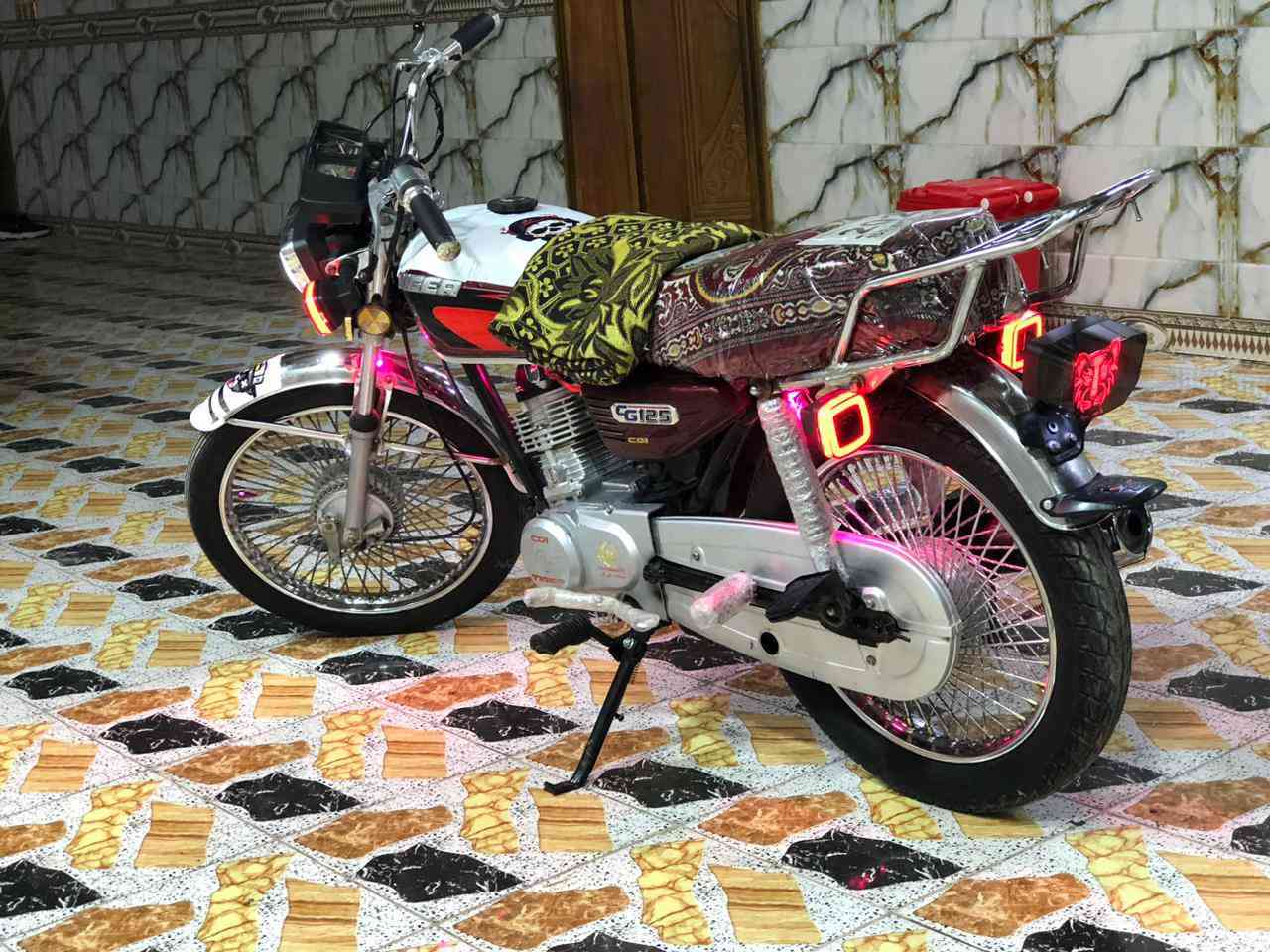 سلام عليكم تايكر موديل 21طلعه بل 23اورقها تقره 23 دراجه جاهزه علا اخر حبايه مال جناي اخذها ونساها محرك فول كلجاتها كلش قويات مكني كربلاء طوريج رقمي ***********
