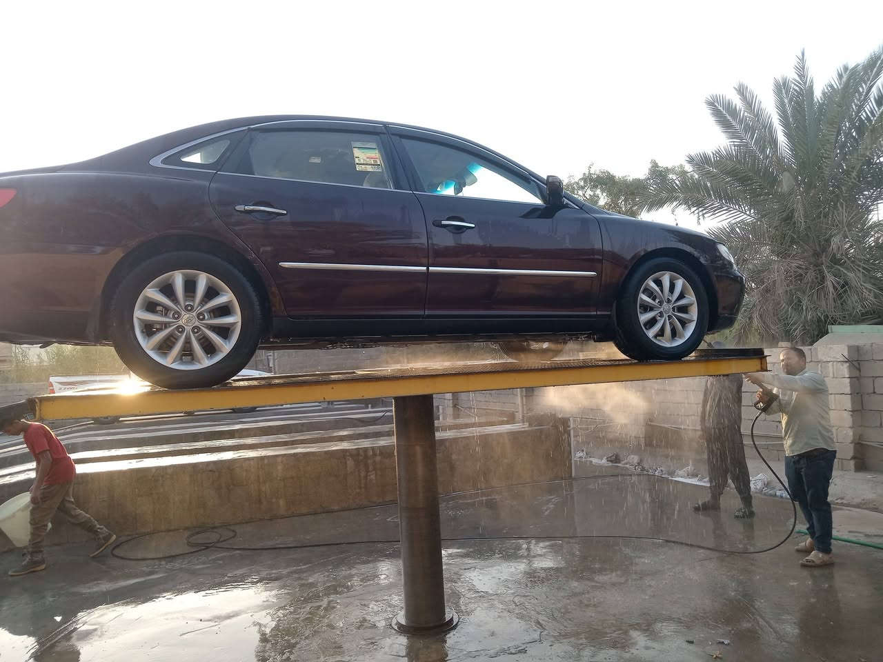 السلام عليكم... هوندا ازيره خليجي 2008 محرك 3300رقم انبار انكليزي سنويه جديده مكفول من الصبغ الضربه.. فتحه تحكم كشنات ميموري سياره جاهزه. مكاني واسط.. السعر 100وبيهه مجال رقم الهاتف ***********
