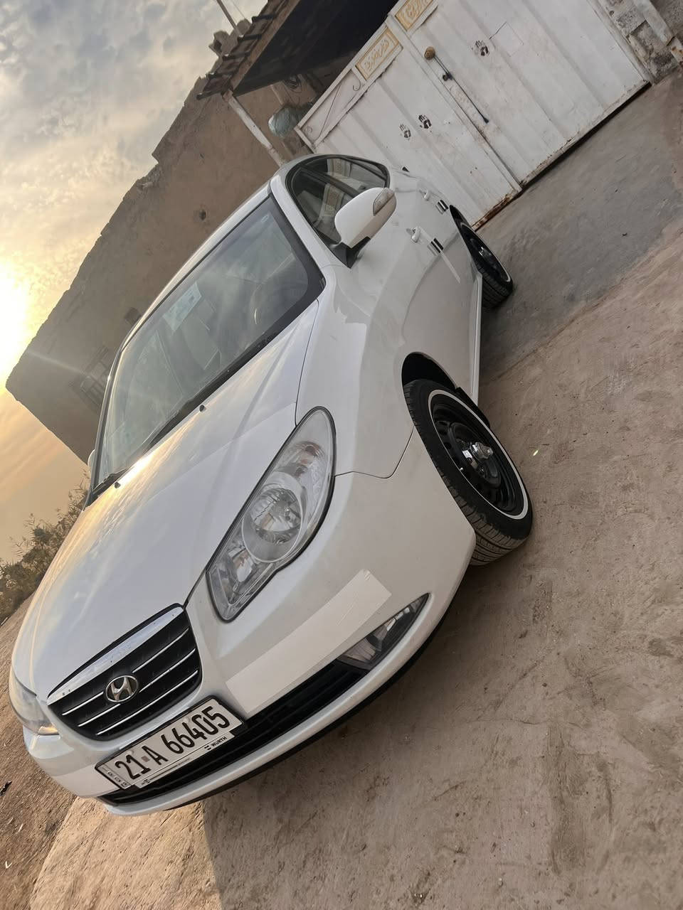 الانتره ٢٠١٠خليجي ١٦٠٠مكينه وكير جديدتخم تاير جديد حداده جديدتدفئهً تبريد شغال رقم سنويه جديده فول موصفات عده الفتحه مكفوله من الصبغ وتبديل  مكان السياره واسط الحفريه سعر ١١٨وبيها مجال رقم الهاتف ***********
