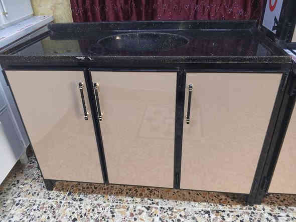 كونتر جديد متر ونص ٣قطع سنك مرمر سعر 325 الف تفصيل خاص لعنوان ابو لخصيب بهادريه اكو خدمت توصيل بكروه *********** البصرة
