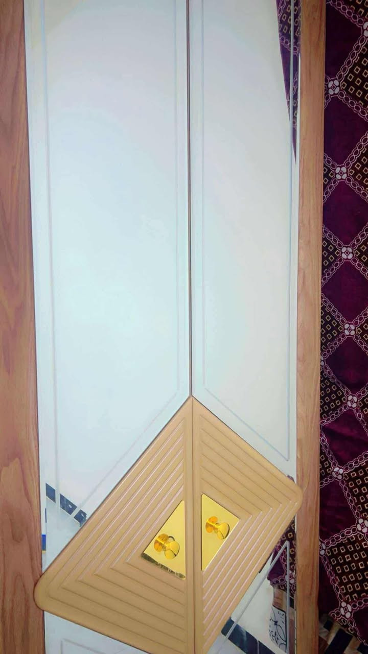 غرفة تركية بيع مستعجل  اتصال على الرقم *********** الجرباية الداخلية احطاطة وفيها اضاءة ثمن قطع
