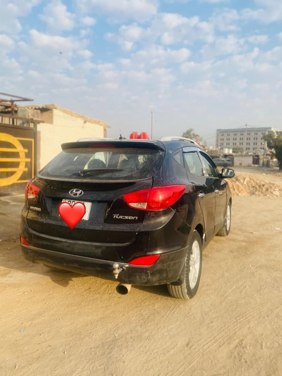 سياره توسان موديل 2011للبيع رقم ديالى  محركه2400 بيها ثلاث قطع  رقم أنكليزي السعر118وبيها مجال مكان السياره كربلاء المقدسه  الاستفسار اكثر الاتصال ع رقم***********
