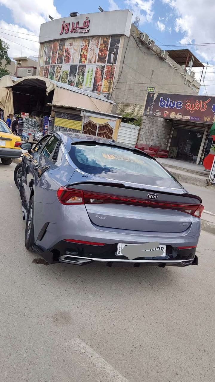 السلام عليكم 
السعر ١٢،٨٠٠
كيا كي فايف
K5
موديل ٢٠٢١ 
١٦٠٠ تيربو
سيارة حادث موضح بالصورة بدون داخل 
بدون ايرباك القمارة بيها كلير باقي كفاله
سياره فول عدا الفتحة
رقم اربيل تريد وكالة او تحويل 

مكان سيارة / بغداد حي الجهاد
***********
