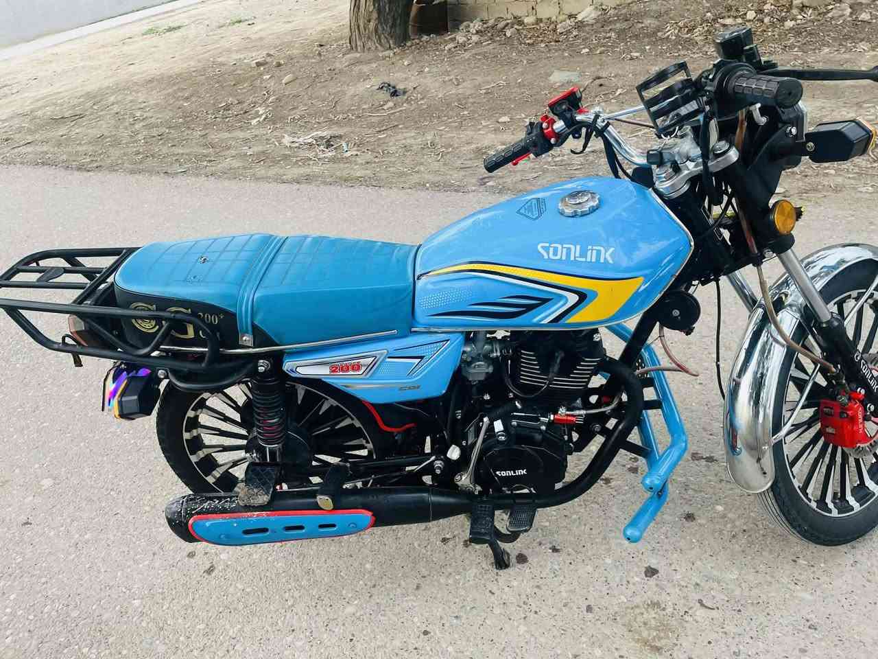 سلام عليكم
دراجه للبيع 🆕✅
سفان باب اول
 مختمه 7ختوم سونك 
اوراق اصولي كبل ترقم 
محرك 200ما ممدوده عله سبانه 
تايرات جدد 
كرهباءيات كامله ما ناقصه شي دراجه حلوه وخير من الله ما ناقصه شي شلعه ومعدل بي شاشته ما مربوطه فقط ما بيه شي 📌مكان بغداد سريع الدولي الجسرالسابع السعر 800وبيه مجال للطيبين📞 للستفسار الاتصال على الرقم ***********
