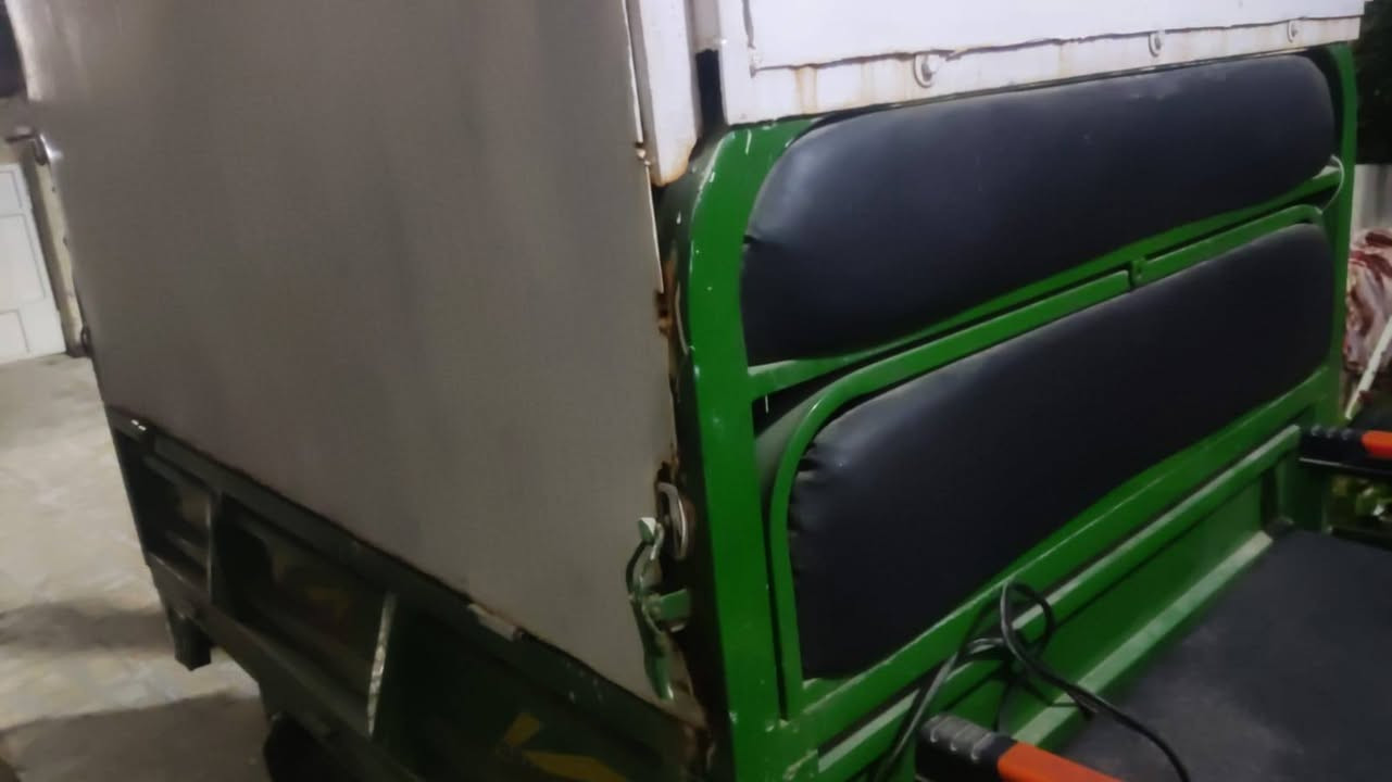 ستوته شحن الحجم الكبير للبيع مشروع كشك كامل شتفتح فتح 
ولي ٦ بطاريه للبيع السعر واحد ونص للستفسار اكثر الاتصال 
***********
