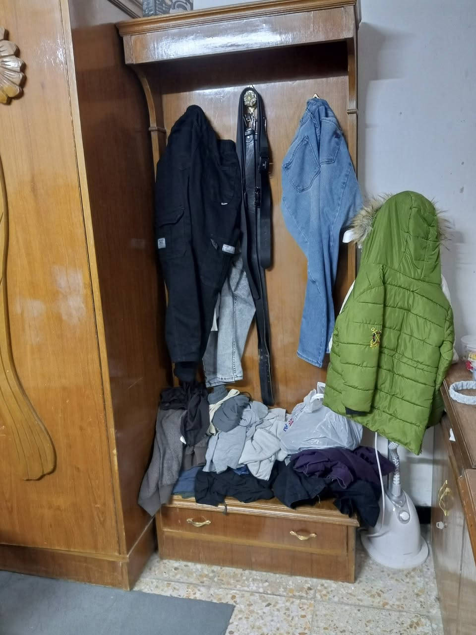 سلام عليكم
غرفه نوم عراقيه صاج داخل وخارج  كنتور ٥ باب نظافه ٩٠٪ 

السعر ٥٠٠الف وبيها مجال بيع مستعجل

*********** بغداد
