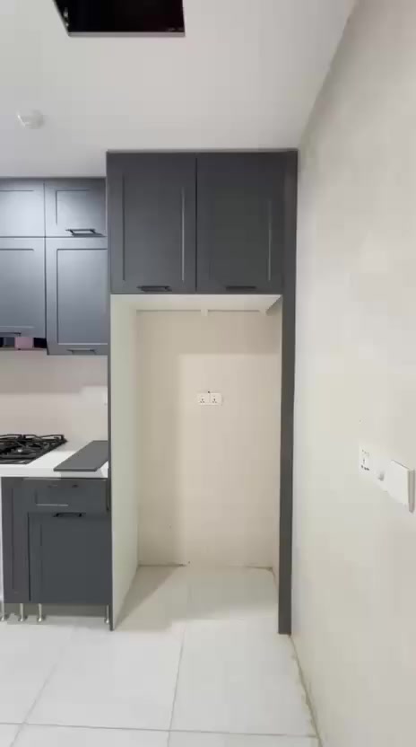 تتوفر شقة للبيع في مجمع الرفاه السكني الواقع في البلديات مضمار العابد قرب مدرسة عائشة 
مساحة الشقة 145 متر طابق ثالث الواجهة على باب المجمع الرئيسي 
مجهزة بكاونتر حديث وسبالت 
المجمع مسكون منذ اكثر من سنة وكافة الخدمات متوفرة من ماء وكهرباء 
سعر الشقة الكلي 280  مليون 
تدفع 180  مقدما والباقي اقساط ع سبع سنوات كل شهر مليون وربع 
للاستفسار  تواصل خاص


**إذا كنت صاحب هذا الإعلان وتريد حذفه لأي سبب، رجاءا أرسل رسالة إلى الدعم الفني**