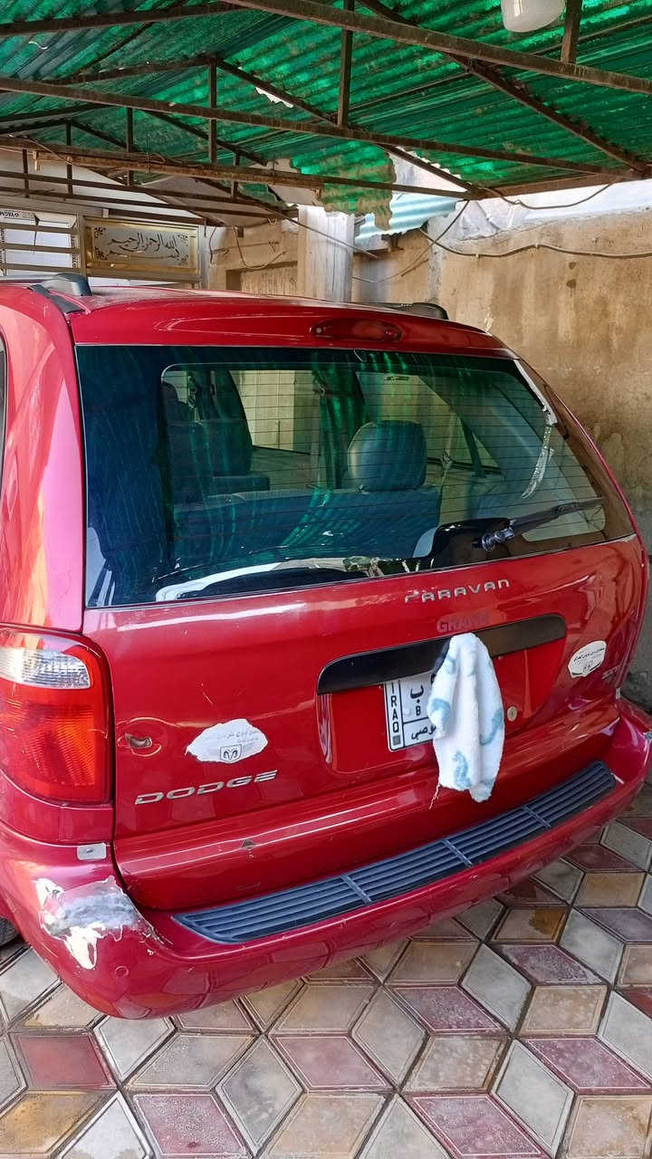 سلام عليكم دوج كرفان للبيع موديل ٢٠٠٥ باسمي سنويه ٢٠٢٧تنتهي السياره جاهزه ثلاث قطع تبريد  اربع قطع صبغ ابيع احزام السعر ٧٥مكان السياره بغداد 
***********
