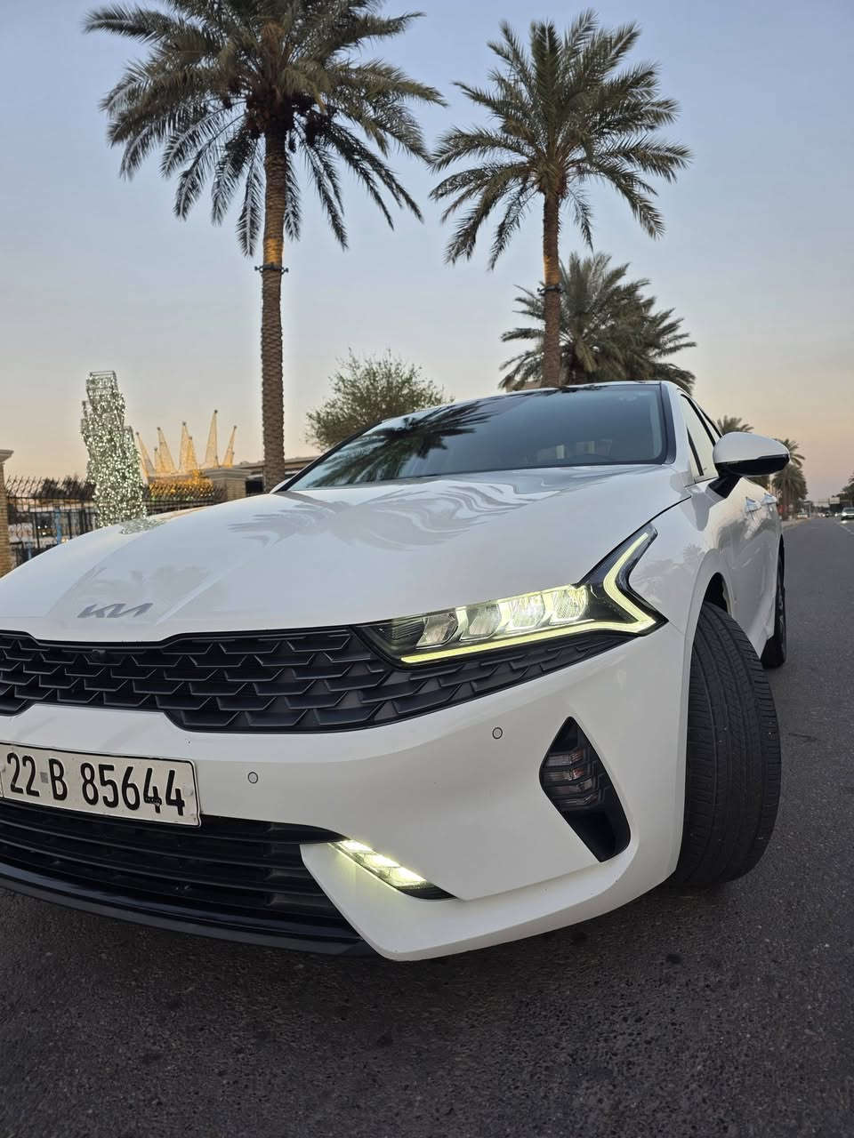 السلام عليكم

للبيع K5   موديل 2023 فول مواصفات 1/1vip وكالة نم
السيارة بأسمي رقم اربيل

اعلى فئة بالكي فايف من حيث المحرك والمواصفات والجناي راح يعرفه من الصور مكينة 2.5
السياره مكفولة كفاله عامه من حيث الكشر والمكينه والكير

السياره ماشيه 50500 km قابله للزياده
*بانوراما بصمه وتشغيل عن بعد
*داتا شو
*دشبول ديجتال
*كامرة جانبيه عند فتح الاشاره
*فول تحكم ستيرن
*4 كاميرات
*حساسات امامي خلفي
*كشنات تدفئه وتبريد 
*كشن سايق وضعيتين خزن 
*مري كهرباء + قلاب عند الرجوع
*هاند بريك كهرباء +اوتو هولد
*اربع وضعيات قياده
السعر 230 وبيها مجال 
مكان السياره بغداد / شارع فلسطين
للتواصل واتساب ***********
