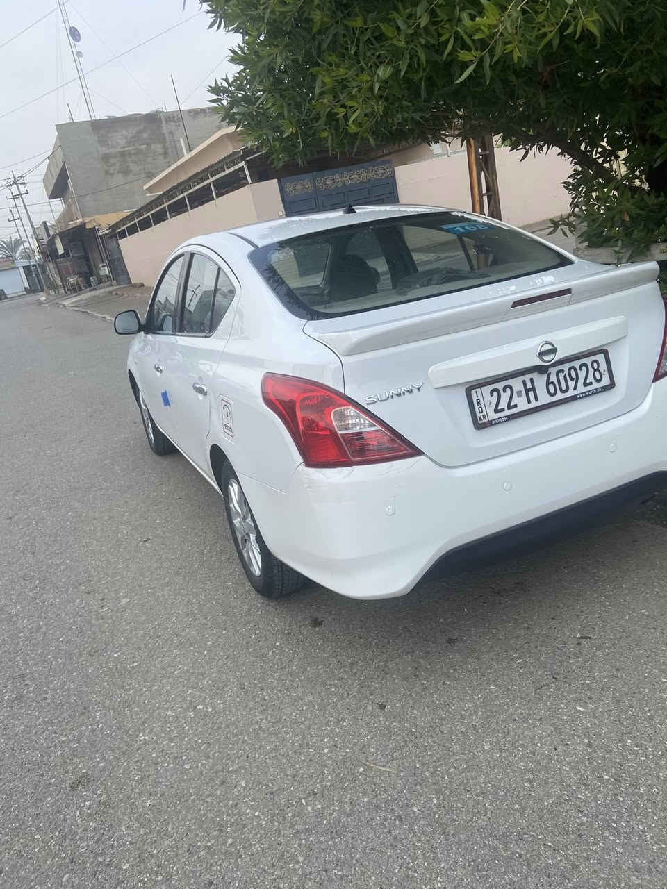 سلام عليكم نيسان سني للبيع موديل 2021
@@مكينه كير بل شرط
تايرات جديد الصدر كله جديد 
بطاقه بانزين موجود
السياره بسمي 
بي فقط تعديل بارد بل بونيد حق شبر 
و رصعات فقط 
***********

