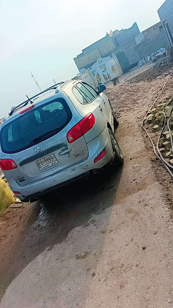 سانتا فيا 
مديل 2007
وارد مريكي لو خليجي ماعرف بعد 
اشتريت بس جاملغ مبدل ابيع مثل ماشتريت 
سياره حلوه 
تخم. تاير حته اسبير جديد ما صار شهر خليتهن 
محرك. وكير كفاله عامه 
حداديه جديده 
اسعر. 85
ميسان المشرح. 
وثانيا ابيع مرااوس إذا وجددت كيه حمل 

مراوس. بكيا حمل  كون مثل سعر سيارتي أو أكثر أو اقل يطيني فرق او أعطيه 
مو سيارتك كيه ماتسوه ٤٠ وتريد مراوس واكلي بدون فرق أخي أفهم منشور حته لا تعبني وتعبك  إذا عندك سياره  
  كيه تريد تبيعها أقل خميسن اني اشتري حته بدون مراوس 
 اتصال 

***********

***********
