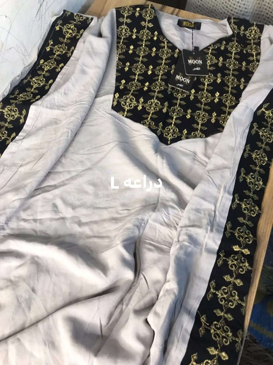 مخور ودراعه خامه قماش كشمير ما يشيل بالغسل ماركه للحجز خاص سعره ع 15قطعه


**إذا كنت صاحب هذا الإعلان وتريد حذفه لأي سبب، رجاءا أرسل رسالة إلى الدعم الفني**