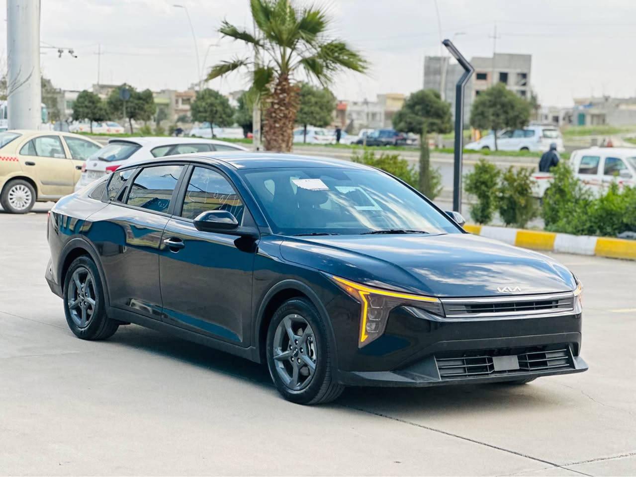 السلام عليكم

كيا K4 الشكل الجديد 2025🖤
2025 KIA K4 LX
ماشيه 4000 الف زيرو
محرك 2000 دوش المرغوب
جملغ خلفي  صبغ فقط  🔻
بدون ايرباك✅بدون دواخل ✔️

موصفات LX
شاشه ايباد عدد ٢
تشغيل عن بعد
رادار جانبي
تحديد مسار
رادار امامي
رادار خلفي
توقف ذاتي
قياده ذاتيه
شاشه كار بلي +اندرويد
سايد بريك بصمه
اوتو هولد
نظام سبورت ونورمل
تحكمات ستيرن 
وهواي بيها مواصفات

السعر 159 ورقة بدون رقم ( تترقم شمالي )
واتساب / ☎️ *********** 📞
العنوان / اربيل ( معرض اربيل كارس ) 
 رقم الشاصي3KPFT4DE7SE119950 أربيل, العراق
