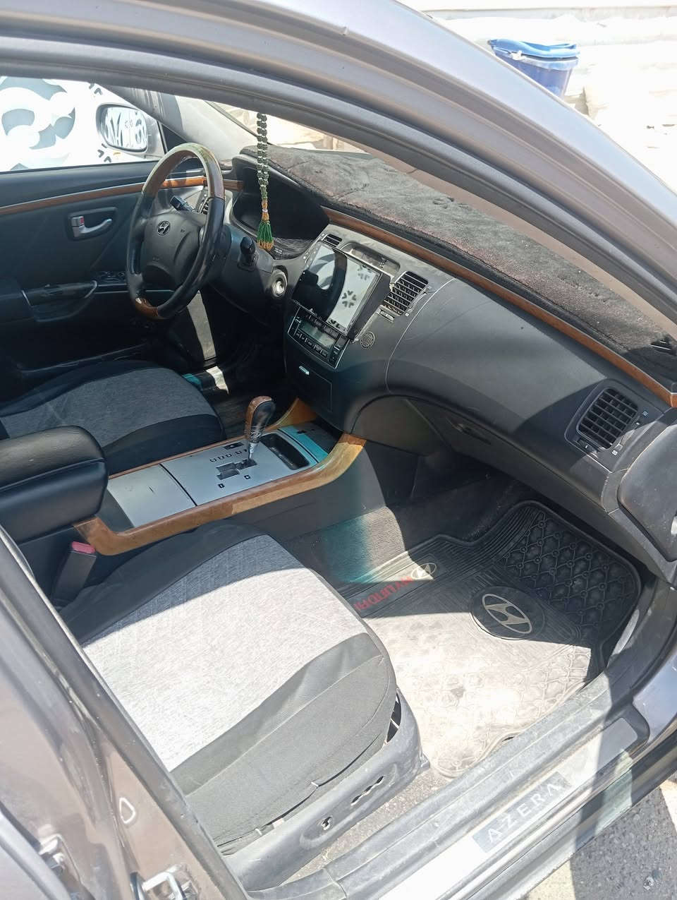 سلام عليكم ازيره موديل 8 خليجي اربيل بسمي تريد تحويل أتريد وكاله رقم جديد سنويه 2030 قطعتين صبغ  بدون دواخل كير مكينه الشرط تبريد كهربائيات كله شغاله مكان بغداد تليفون ***********
