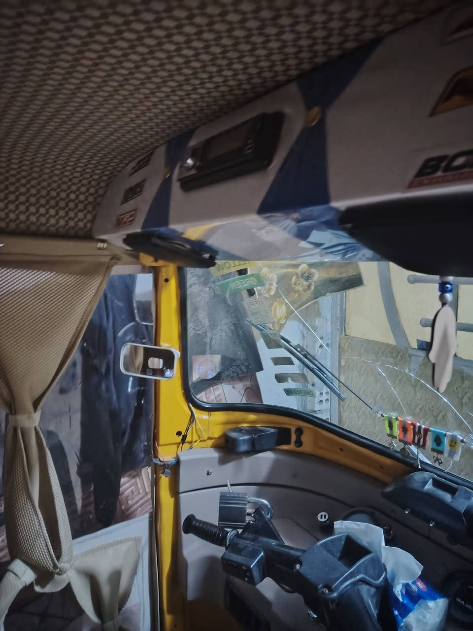 تك تك البيع موديل 20رقم وسنويه بغداد بسمي تك خير من الله ***********
